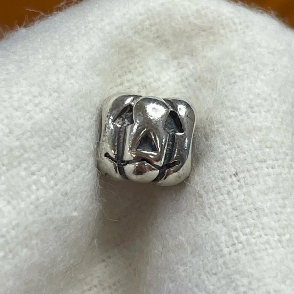 Pandora Jack-O-Lantern Pumpkin Charm - Picture 12 of 12